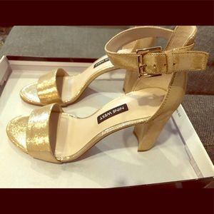 Nine West Nora Block Heeled Sandal - Light Gold